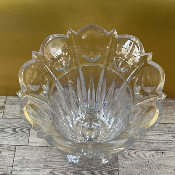 Lead Crystal Etched Vase 10” - Picture 4 of 7